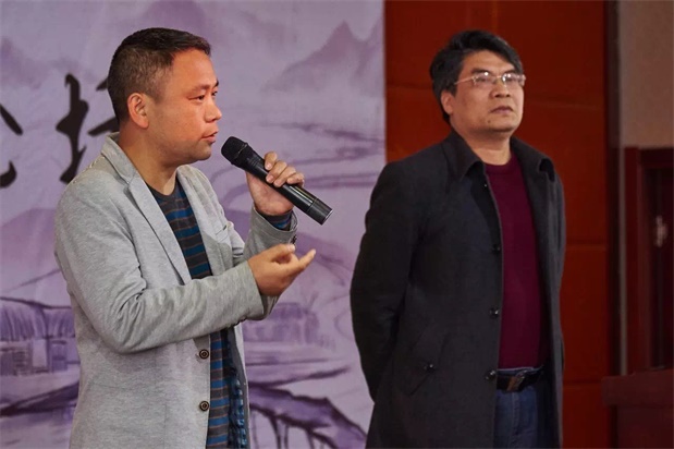 针对近些年现状教师中免费师范生比例较大的乡村,黄小峰专业成立希望高中生选校长艺体怎样图片